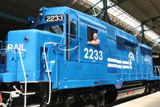 S_Scale_Conrail_GP30_2233_7 small