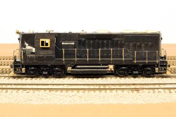 Norfolk_&_Western_GP35_206_14 small