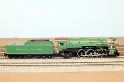 S_Scale_Southern_Railway_Crescent_Limited_2. small 