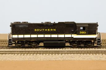 S_Scale_Southern_Railway_GP38-2_5072_5 small
